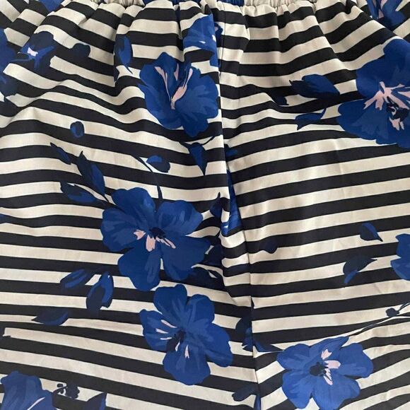 Kate‎ Spade Live Colorfully Black Striped Blue Floral Ruffled Sz XXS Shorts - Picture 8 of 9